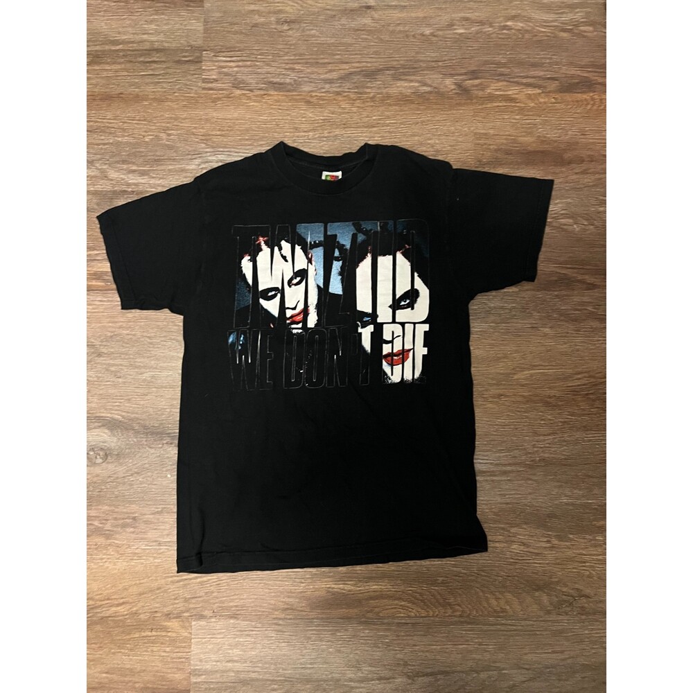 Vintage Twiztid Freek Show Concert Tee. Fruit of the Loom Heavyweight Sz. L EUC